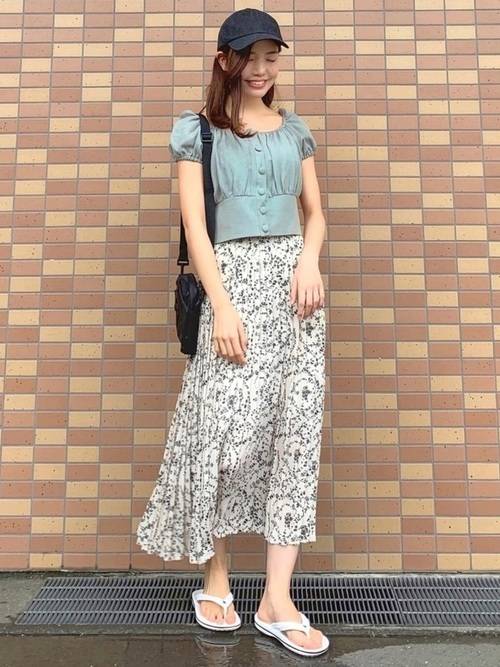 キャップを使った大人コーデ 春夏ファッションに取り入れたい 4yuuu キャップを使った大人コーデ 春夏ファッションに取り入れたい 4yuuu