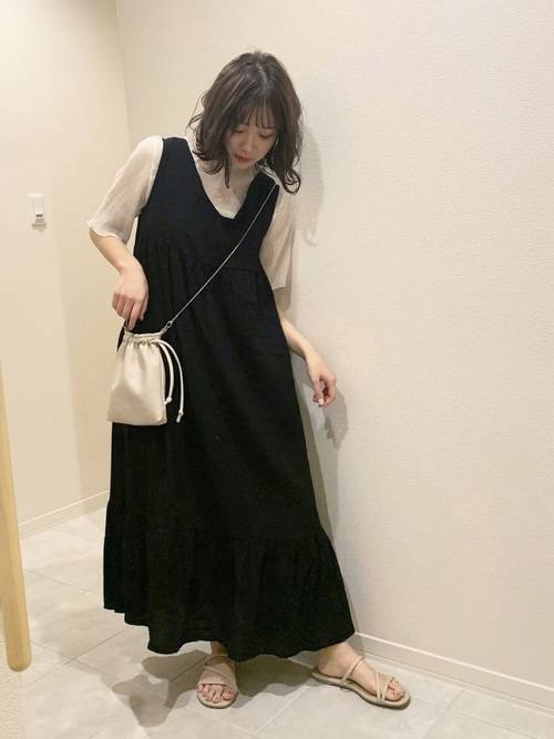 低身長のぽっちゃりさんにおすすめ黒ワンピースコーデ5選 ポイントはバランス 4yuuu