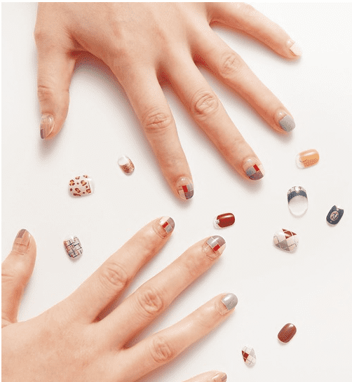 秋冬おすすめネイルシール5選 不器用さんでもまるでプロの仕上がりに 4yuuu
