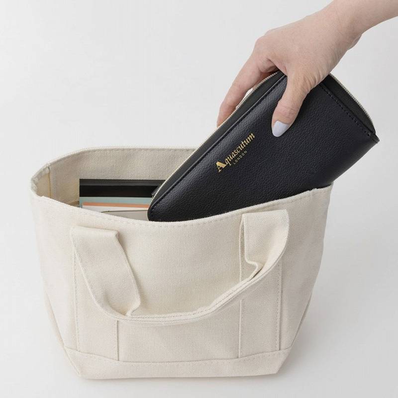 雑誌の付録】スマホも入って超便利！大人の「お財布ショルダー