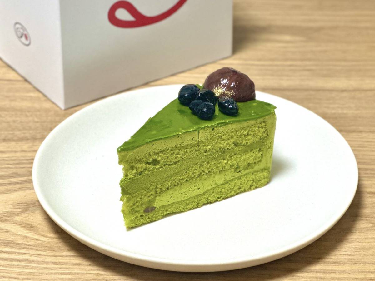 不二家『プレミアム濃い抹茶のケーキ(鹿児島県産一番茶抹茶使用)』
