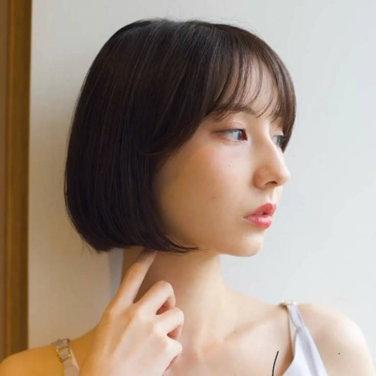 頑張りすぎない切りっぱなしボブ