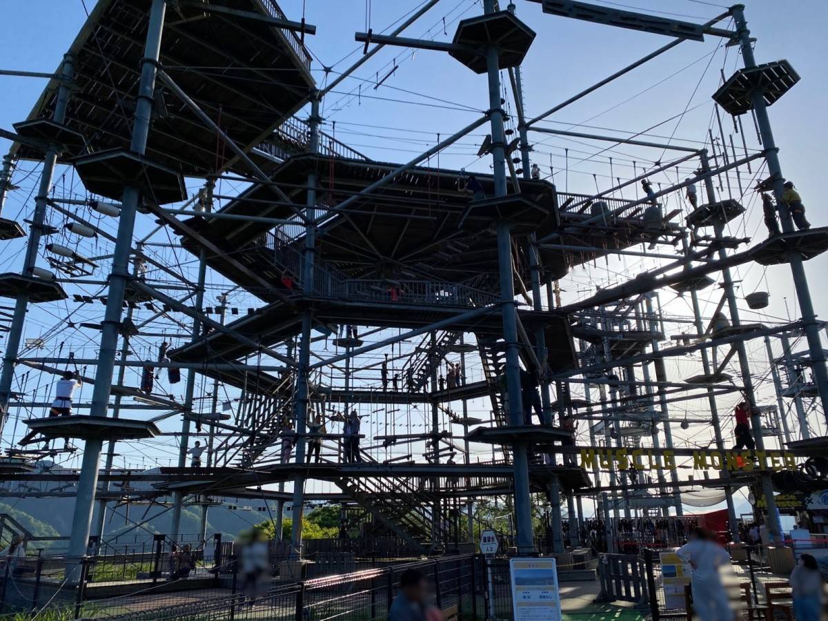 マッスルモンスター　全景
