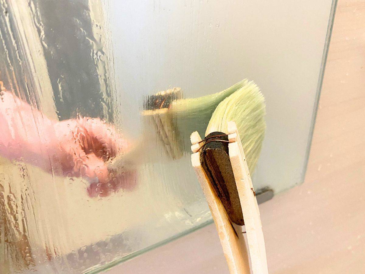 鏡の水垢・ウロコが簡単に落ちる必殺のお掃除術