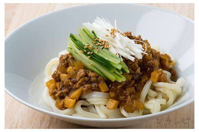 野菜たっぷり  ジャージャーうどん