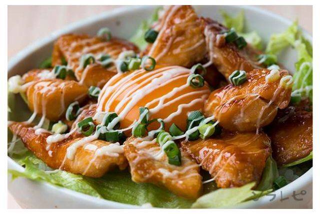 ヨーグルトで柔らか  鶏肉の照りマヨ丼