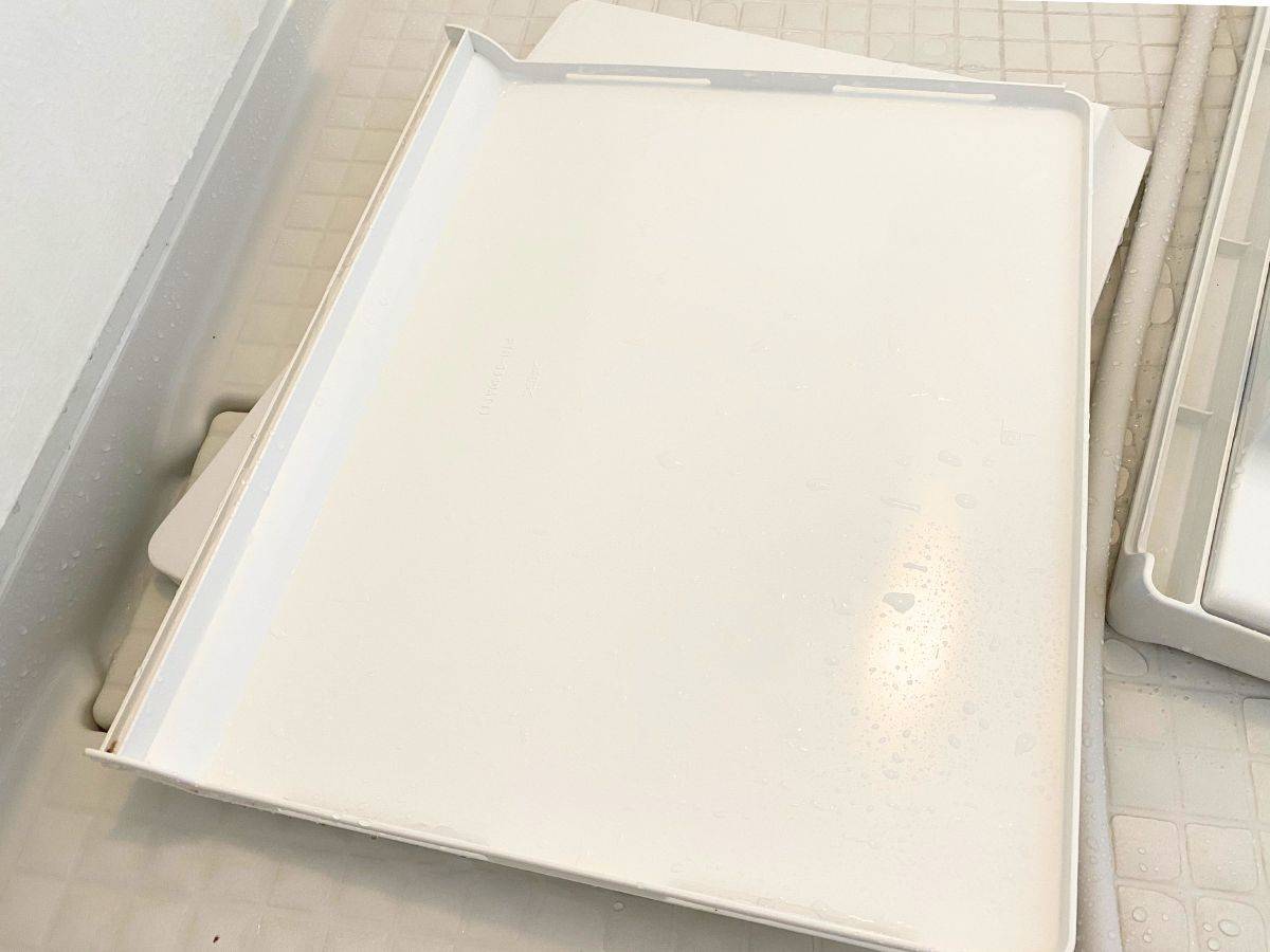 お風呂のカバーとその中を丸ごと簡単ピカピカにするお掃除方法【浴槽エプロン】