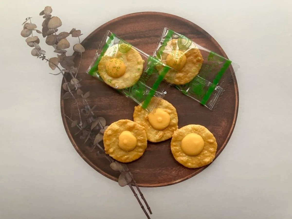 ダイソー三幸製菓 チーズのいたずら パーティーピザ風味 14枚-3