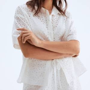 【H&M】羽織るだけでおしゃれに見える♡7月に欲しい「シャツ」5選
