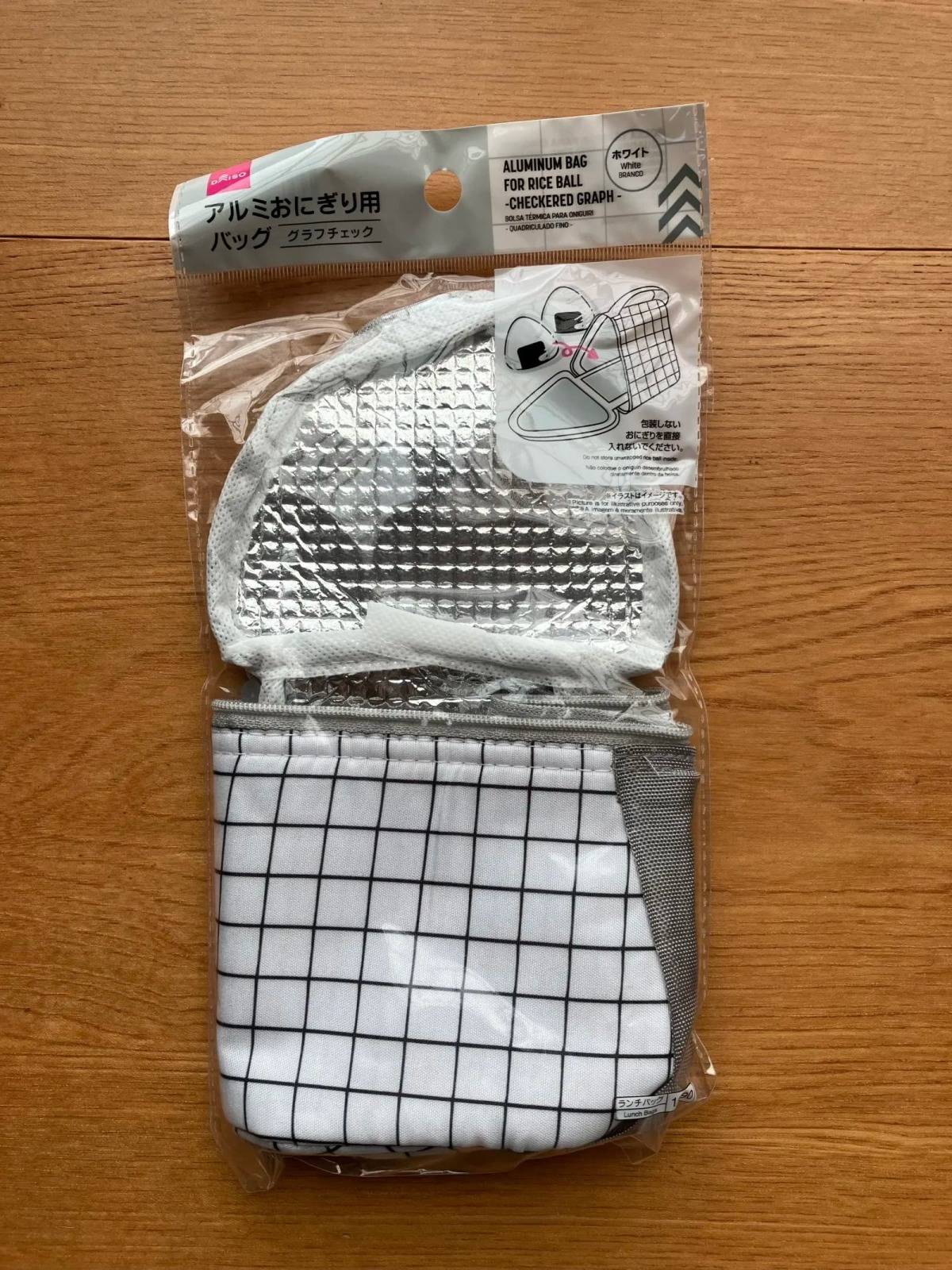 ダイソーアルミおにぎり用バッグ(グラフチェック、ホワイト)−１
