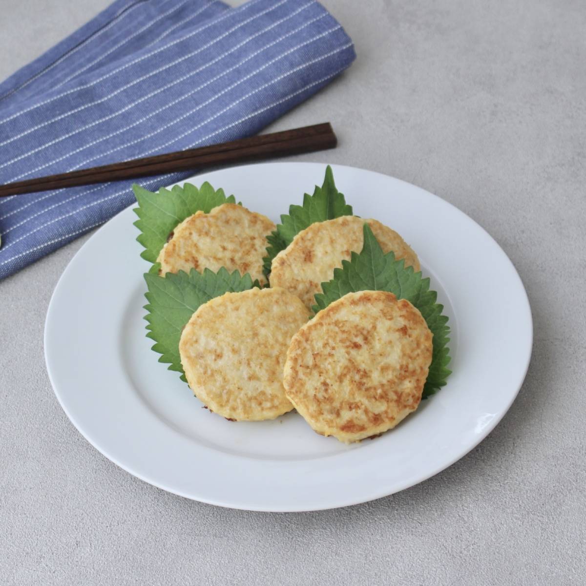 JAグループ公式の「ヘルシー♪おつまみ♪お弁当に♪えのき入りハンバーグ」のレシピ