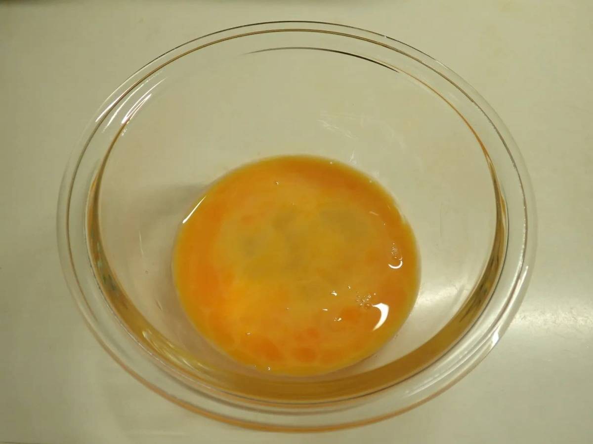 ダイソー耐熱ガラスボウル(11cm、490mL)−３