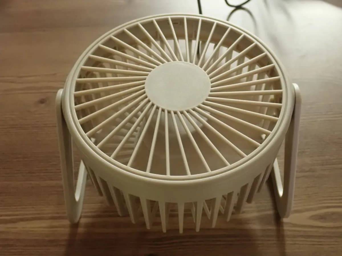 ダイソーUSB扇風機−３