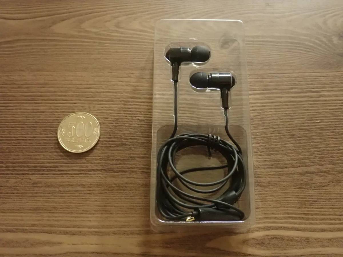 ダイソーマイク付ハイレゾ対応イヤホン−２