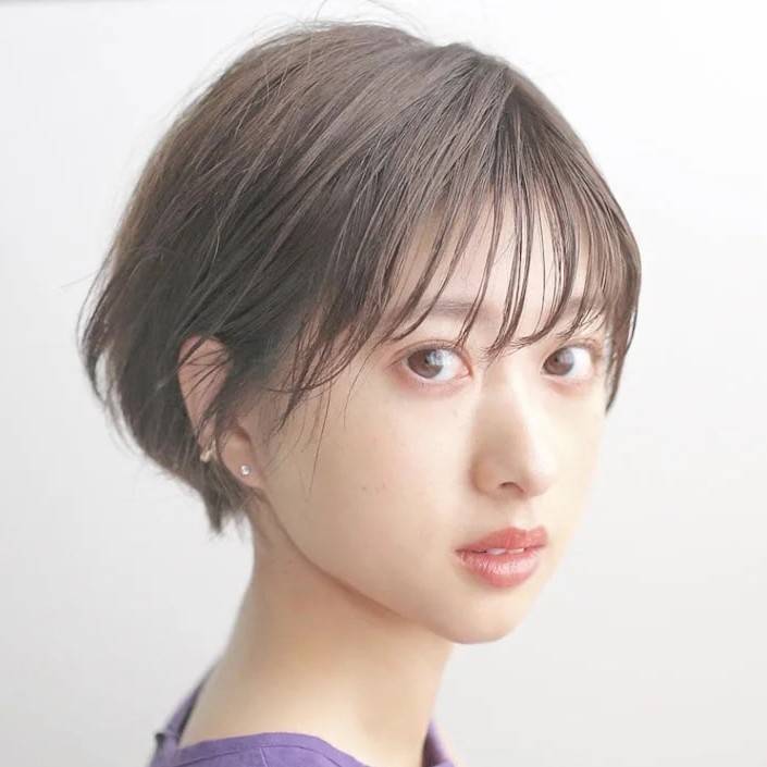 透け感満載なラベンダーアッシュ