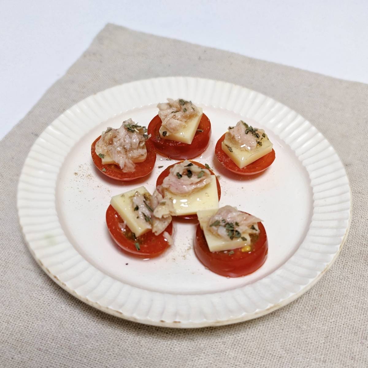 いなば公式の「ツナたっぷりカプレーゼ」のレシピ