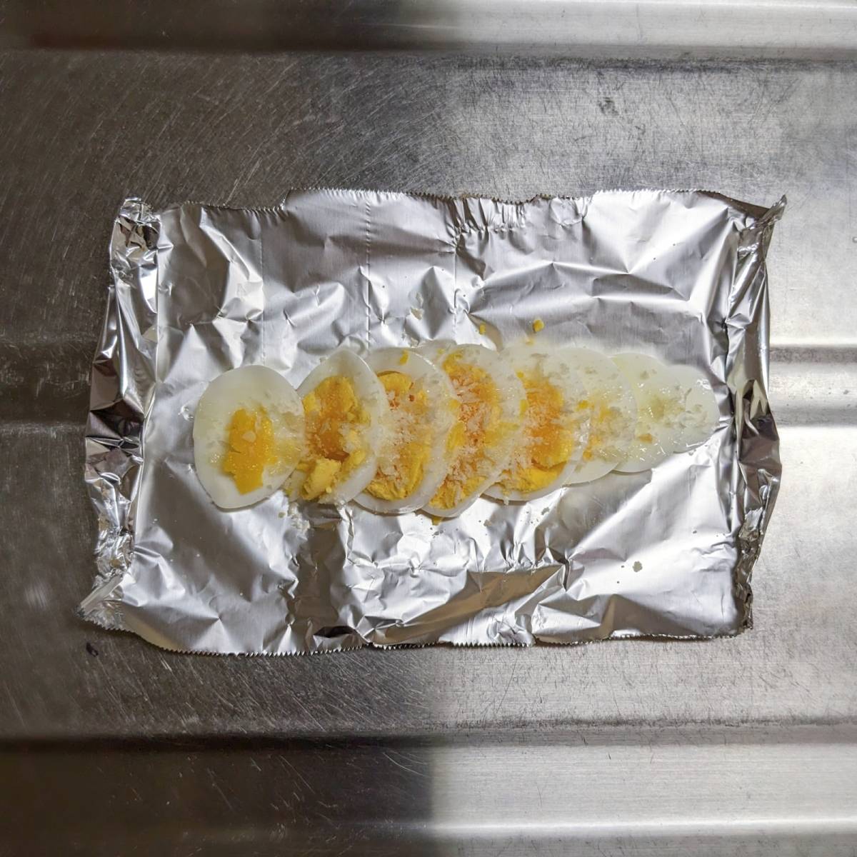 JA全農公式の「ゆでたまごのチーズパン粉焼き」のレシピ