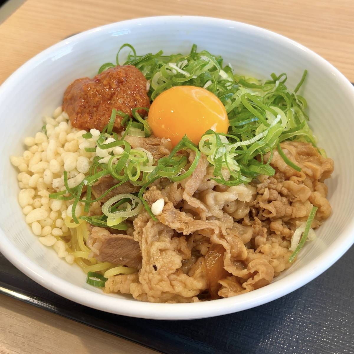 吉野家の「牛玉スタミナまぜそば」