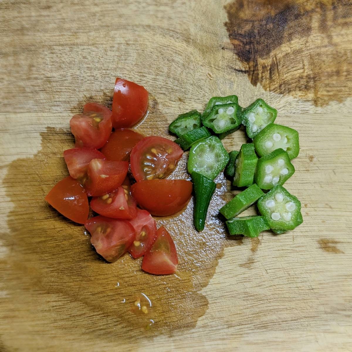 いなば公式の「夏野菜とツナの冷奴」のレシピ