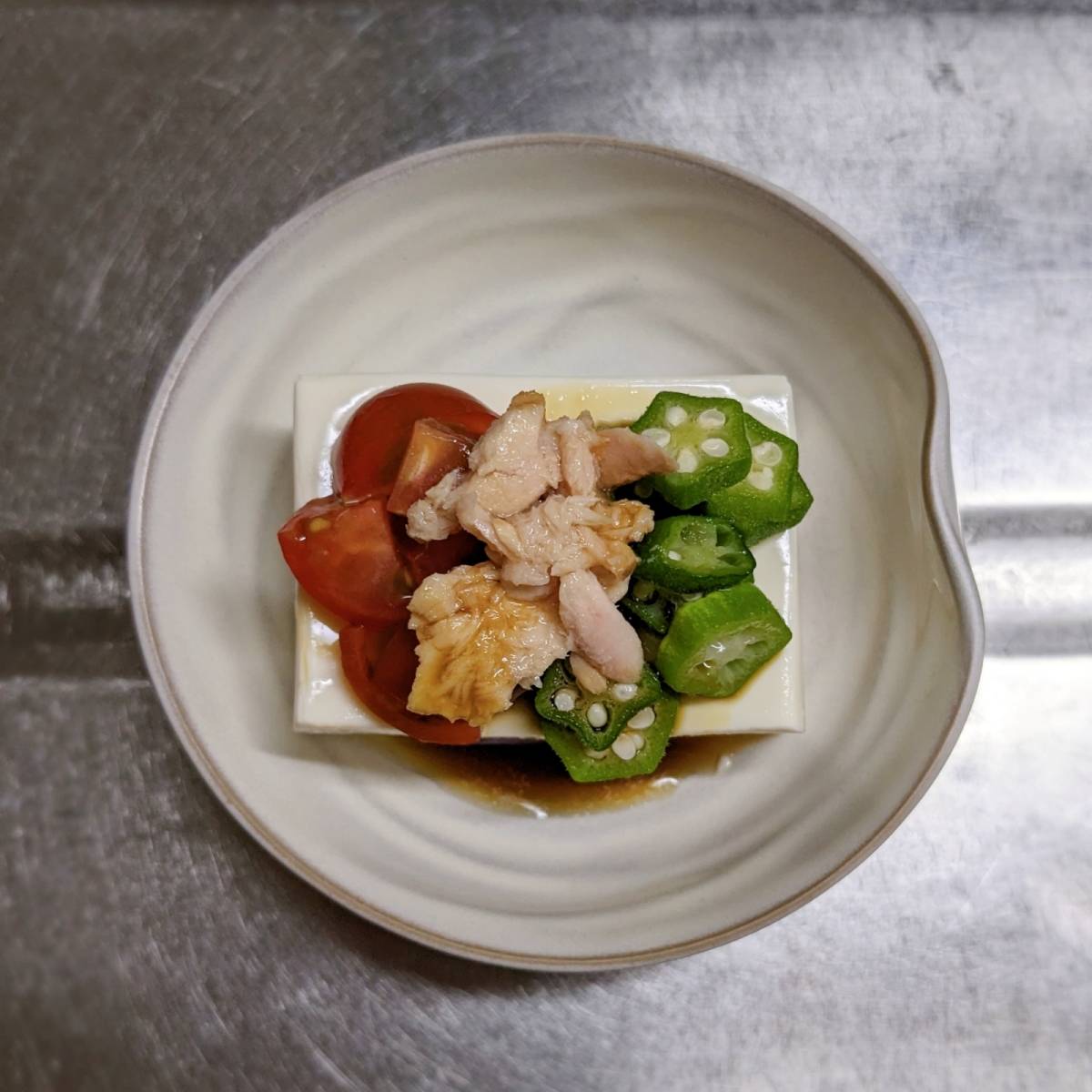 いなば公式の「夏野菜とツナの冷奴」のレシピ