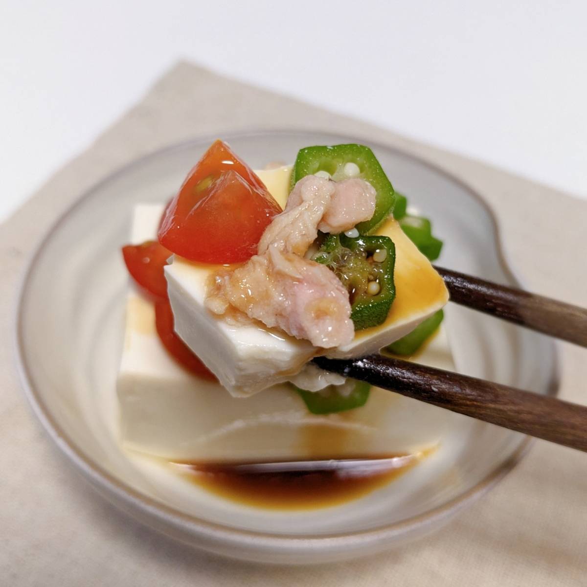 いなば公式の「夏野菜とツナの冷奴」のレシピ