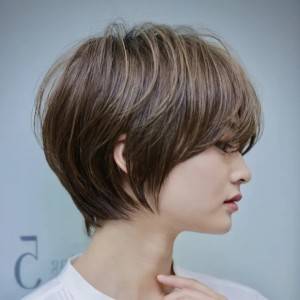 白髪が目立たなくなる！50代向け「老けて見えないヘアカラー」5つ