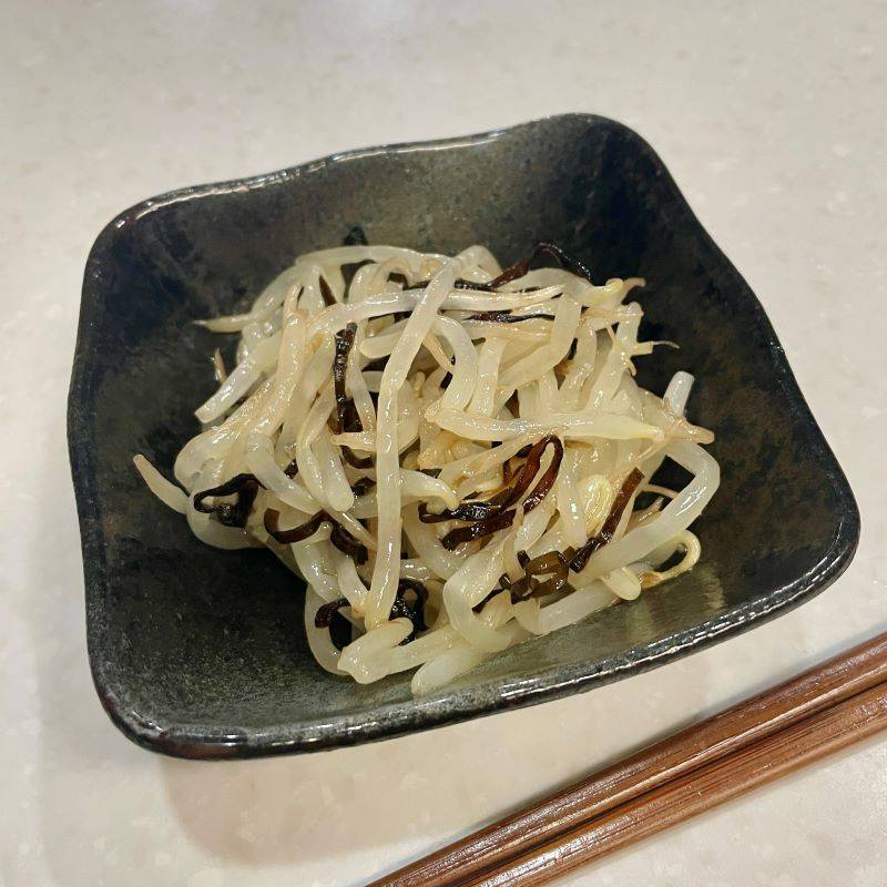 くらこん公式の「塩こんぶでもやしナムル」のレシピ