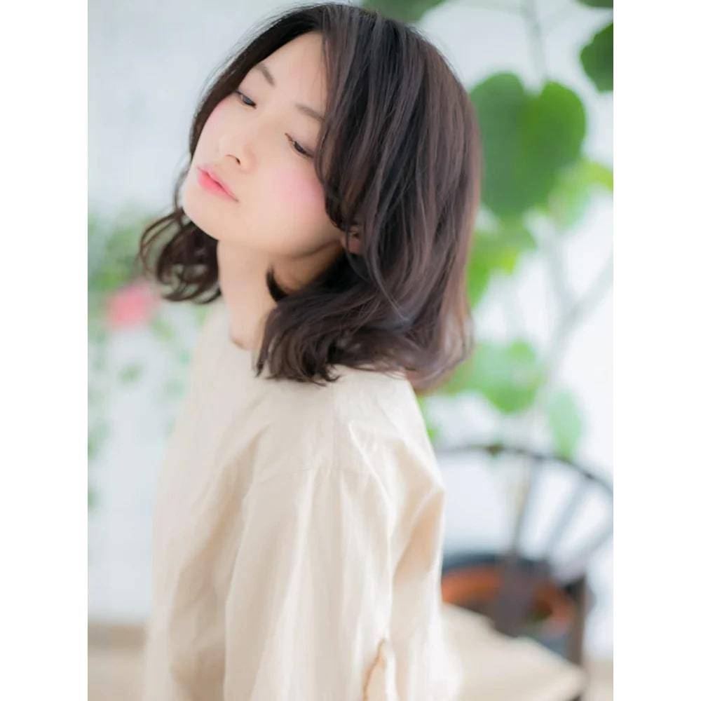 アンニュイなダークグレージュ