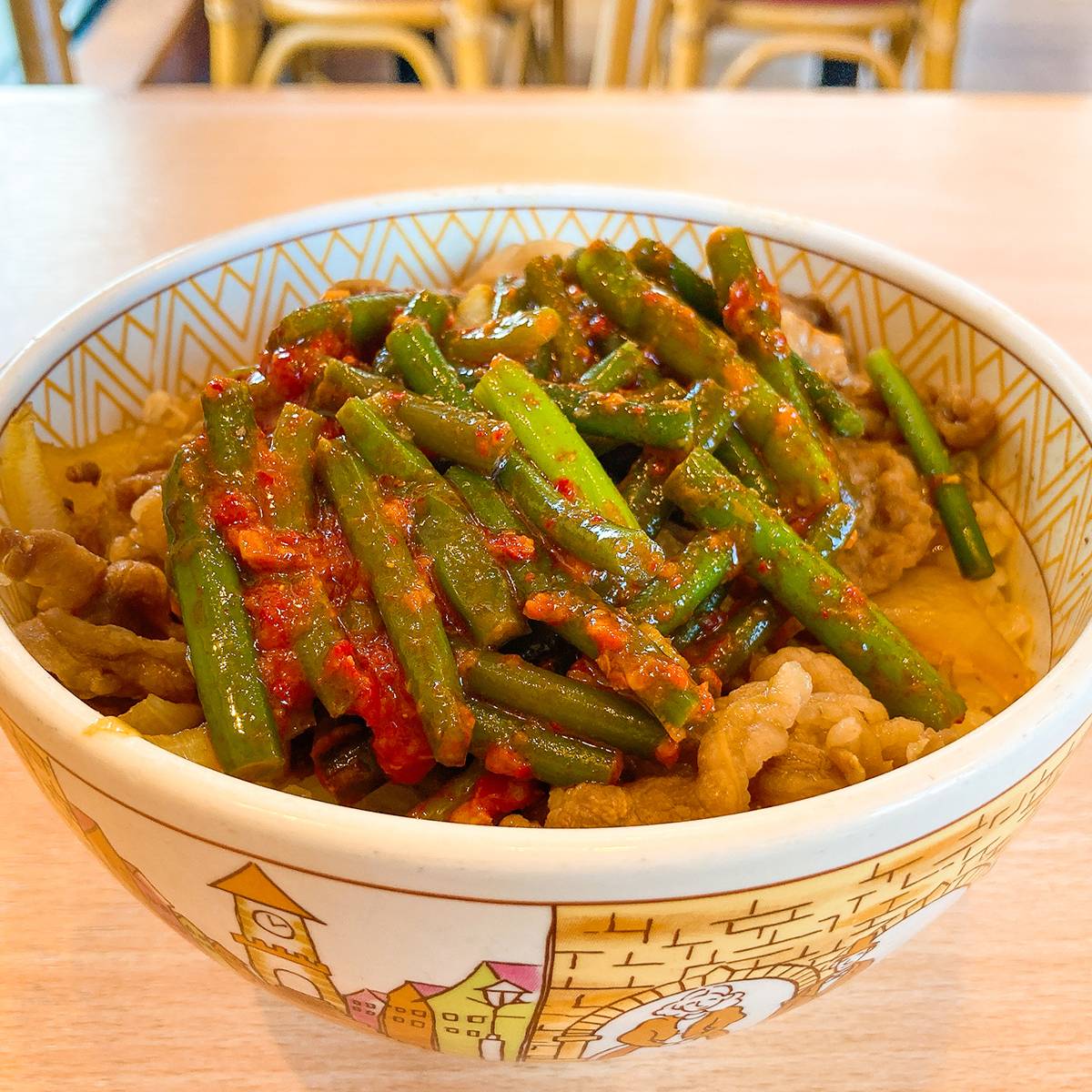 すき家の「ニンニクの芽牛丼」