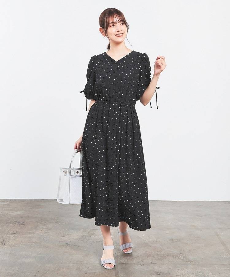 Honeys7月の華やかワンピース