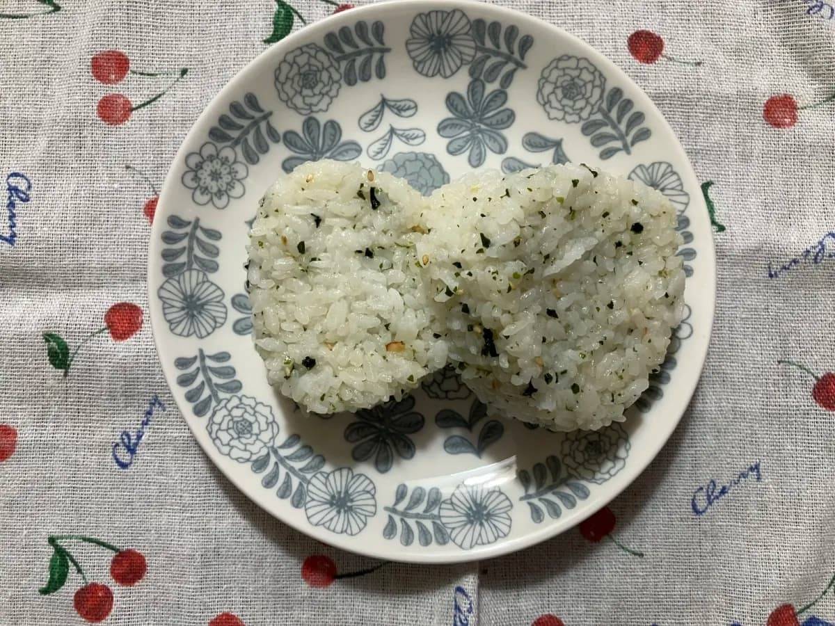 セリアやみつきの法則 わかめ混ぜご飯 ごま油風味ー３