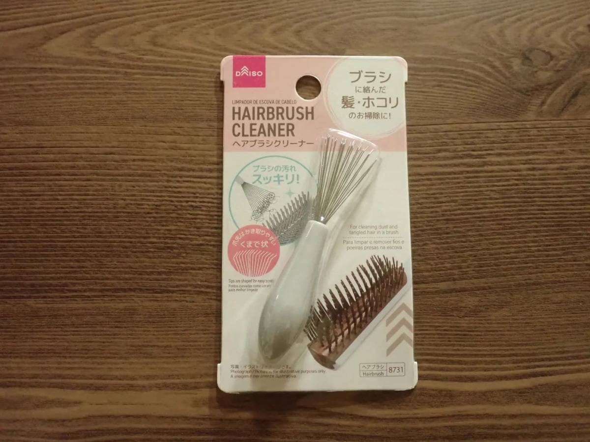 ダイソーヘアブラシクリーナー−１