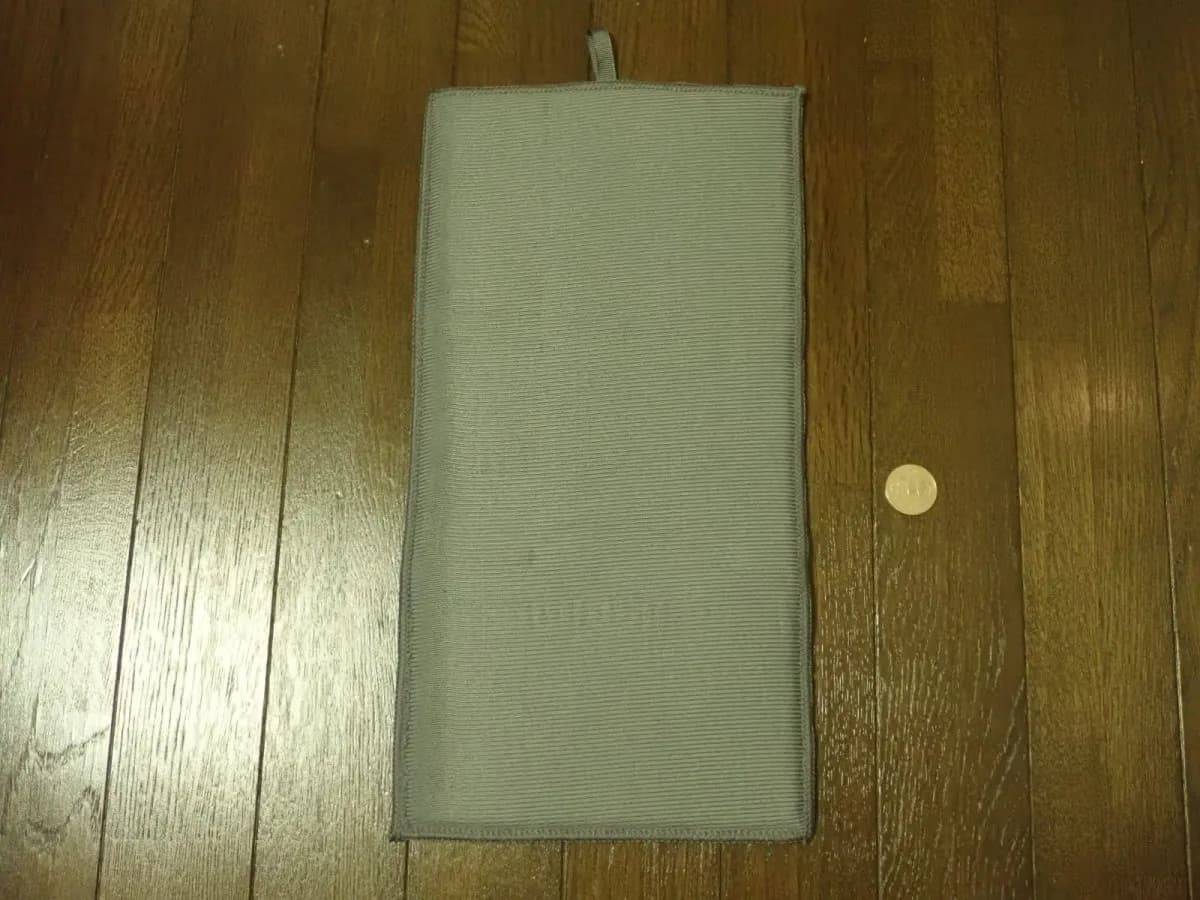 ダイソー抗菌防臭吸水マット(40cm×20cm)−２