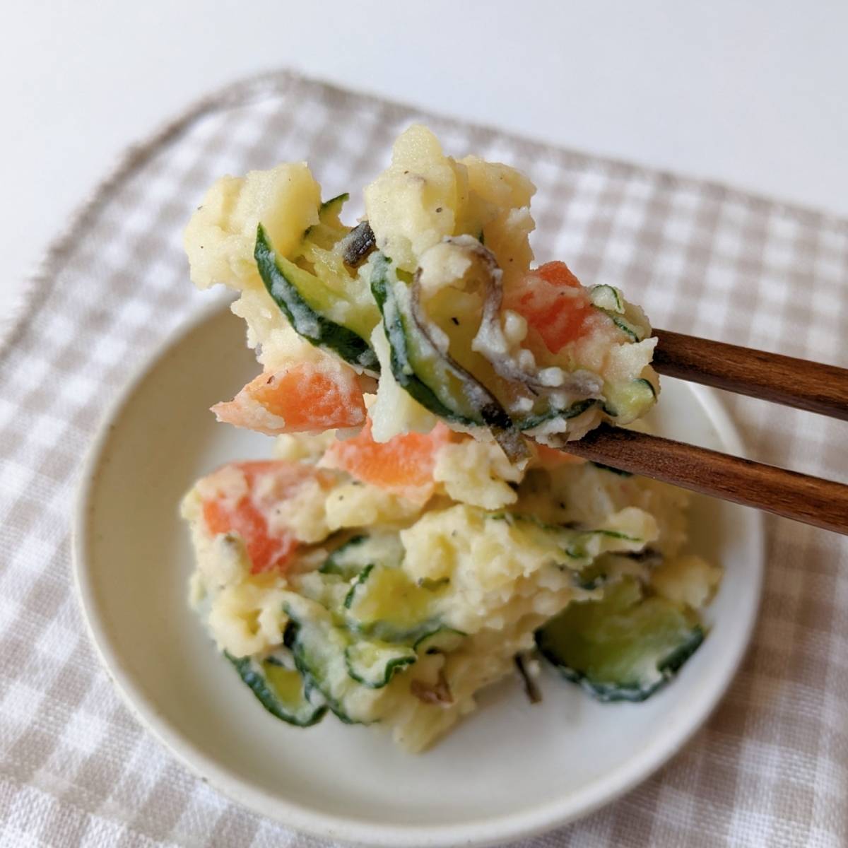 くらこん公式の「塩こんぶポテトサラダ」のレシピ