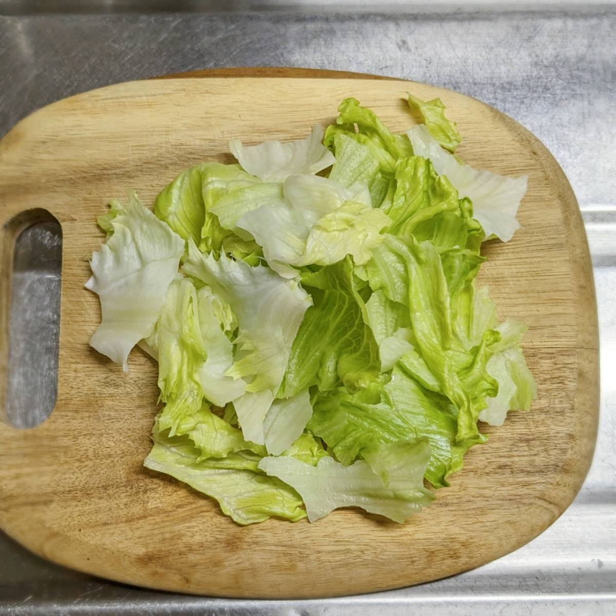 いなば公式の「ツナとレタスと海苔のサラダ」のレシピ