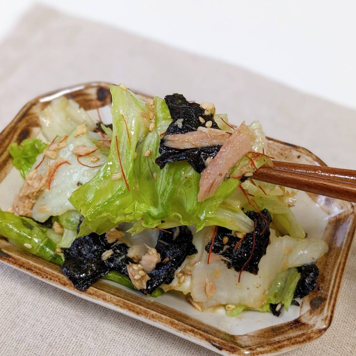 いなば公式の「ツナとレタスと海苔のサラダ」のレシピ