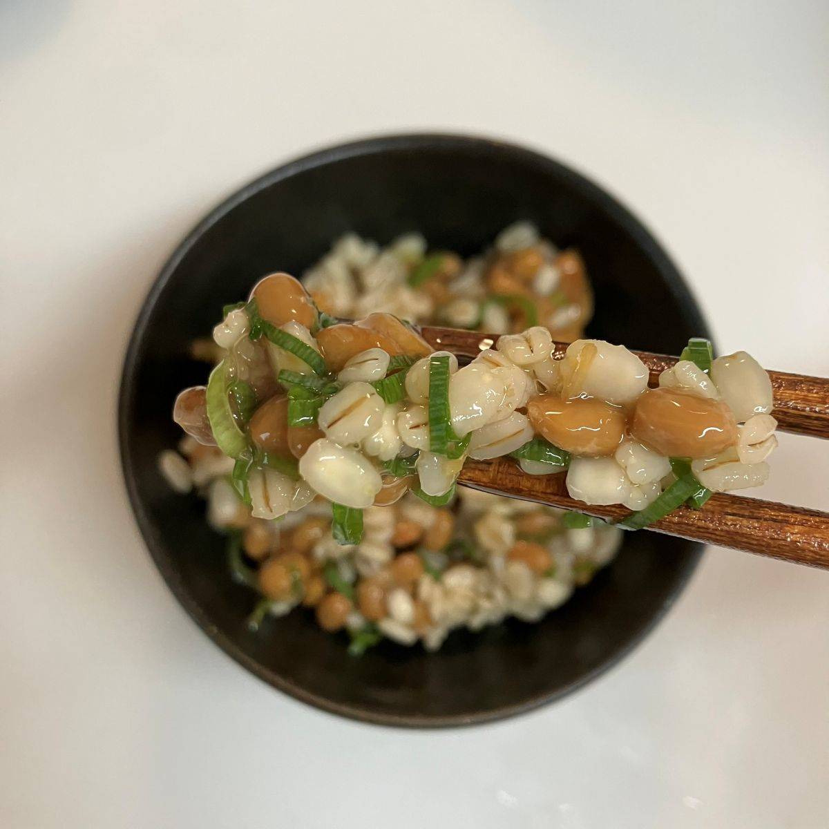 タカノフーズ公式の「麦納豆」のレシピ