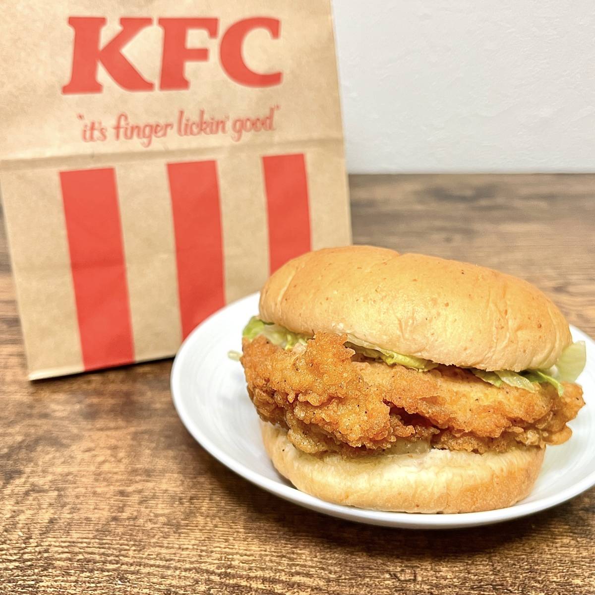 ケンタッキーの「ねぎ塩レモンチキンフィレバーガー」