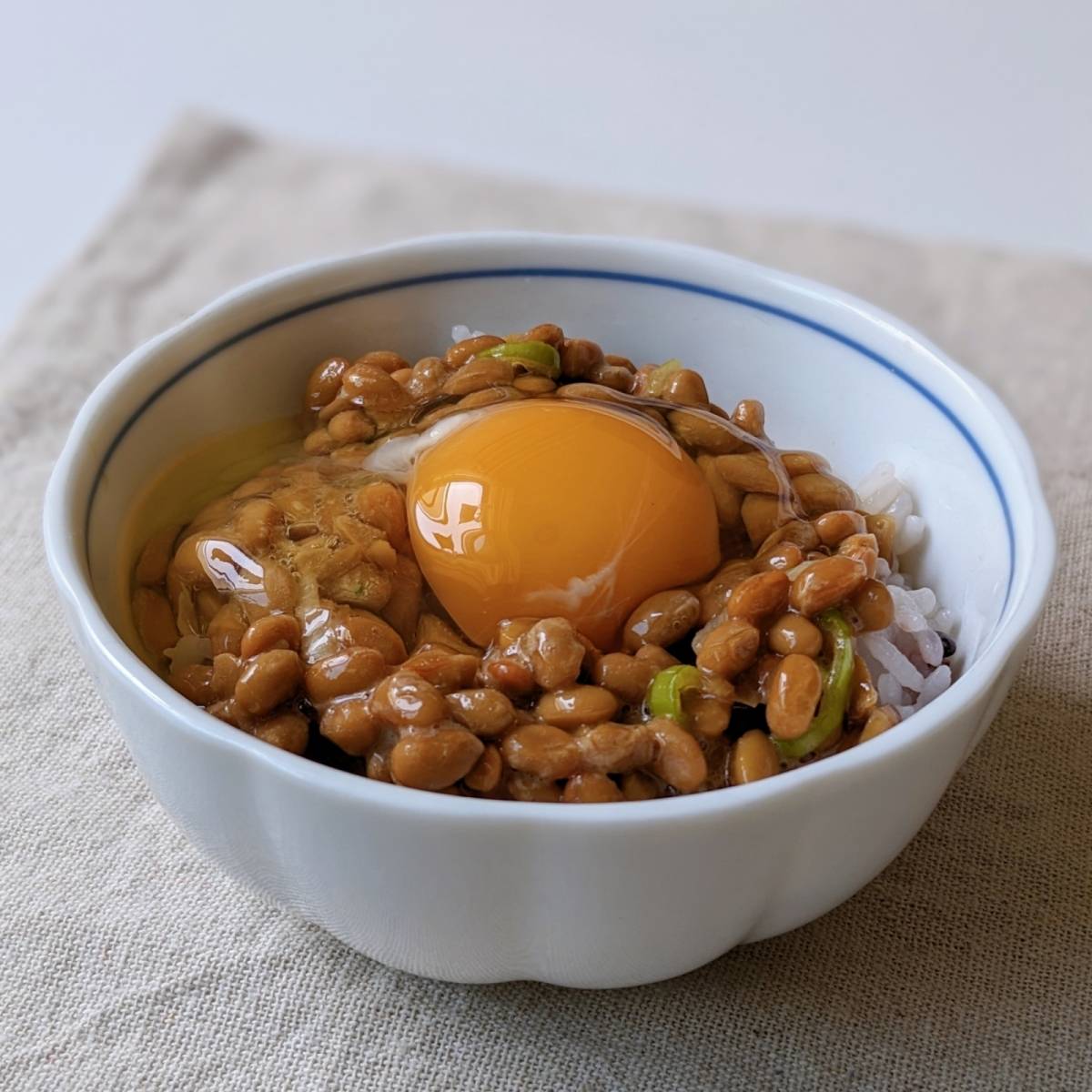 JA全農公式の「ふわふわ納豆TKG」のレシピ