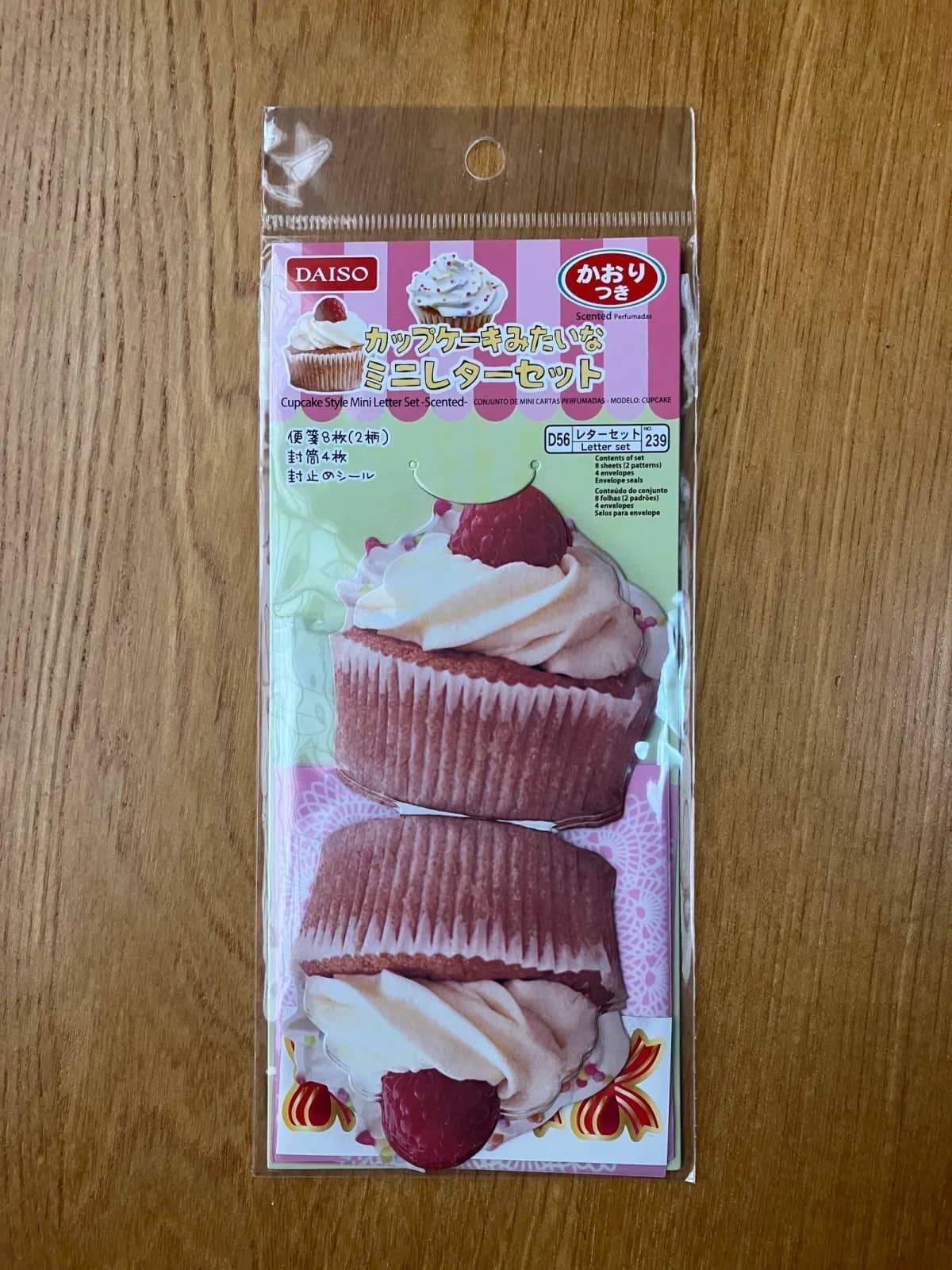 ダイソーカップケーキみたいなミニレターセット(香り付)−１