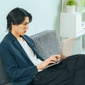 38歳、文筆業の《リアル貯金額》無駄遣いで減ってしまう……。ちゃんと将来に備えたい【FPが解説】