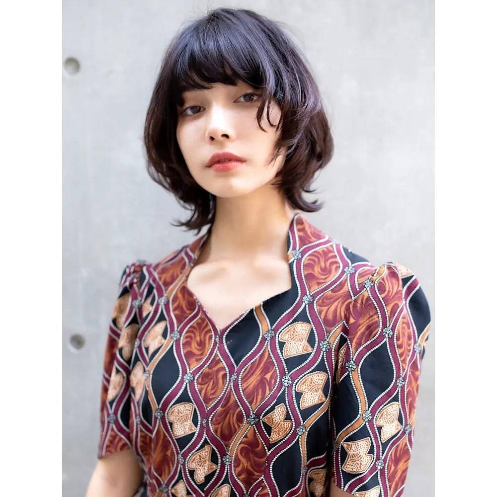 大人カジュアルなシアーベージュ