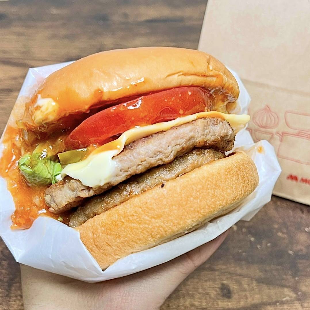 モスバーガーの「スパイシーダブルモスタコスバーガー」