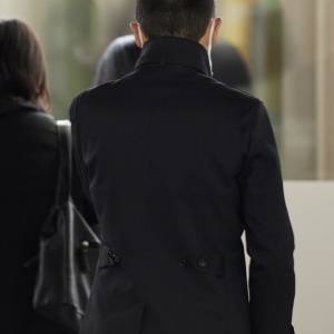  男性の後ろ姿 