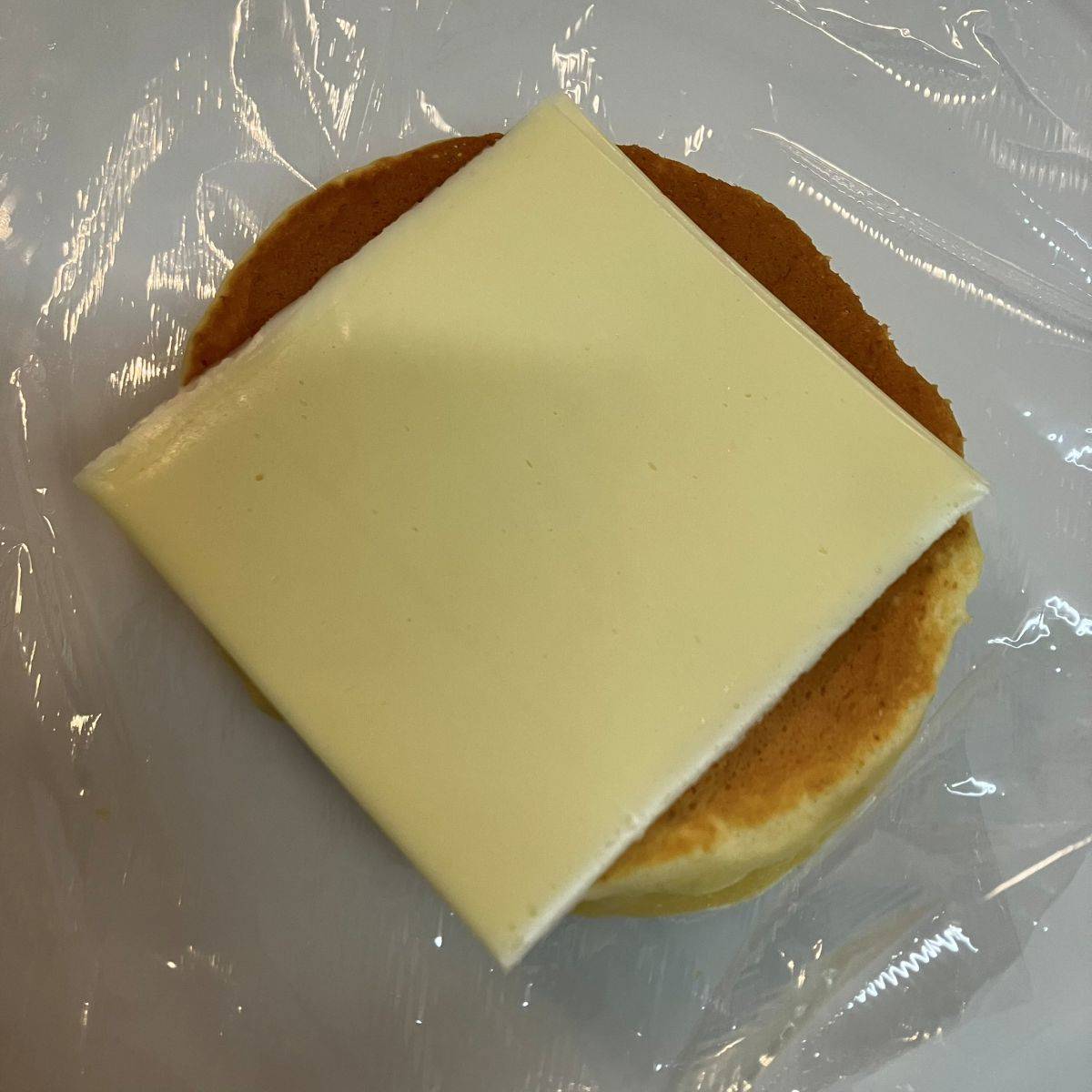 森永公式の「とろりチーズホットケーキサンド」のレシピ