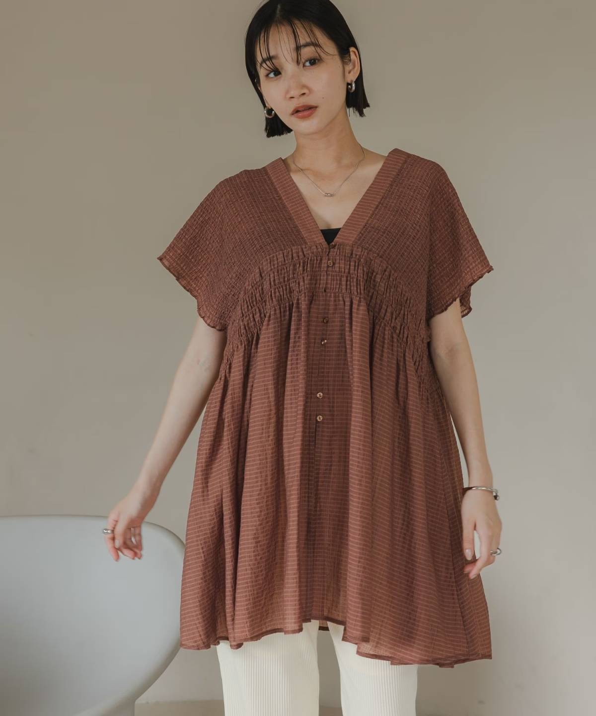 LOWRYS FARM　シャーリングチュニックフレンチスリーブ