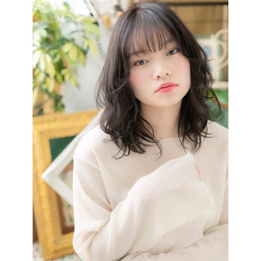 黒髪に近いダークアッシュ