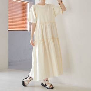  夏の華やかワンピース 