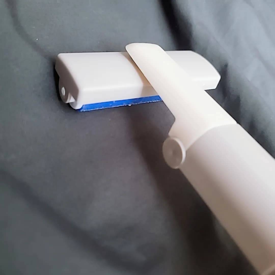 ダイソー携帯用ほこり取り(折りたたみ)−３