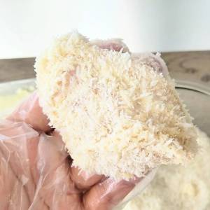 【裏ワザ】小麦粉＆卵は◯◯で代用！簡単＆時短にできるフライの衣付け